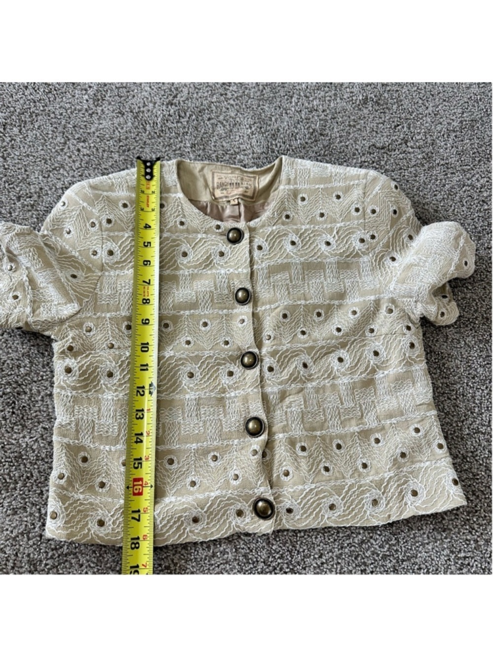 Double D Ranch Beige Textured Embroidered Buttoned Top Small - Picture 11 of 11